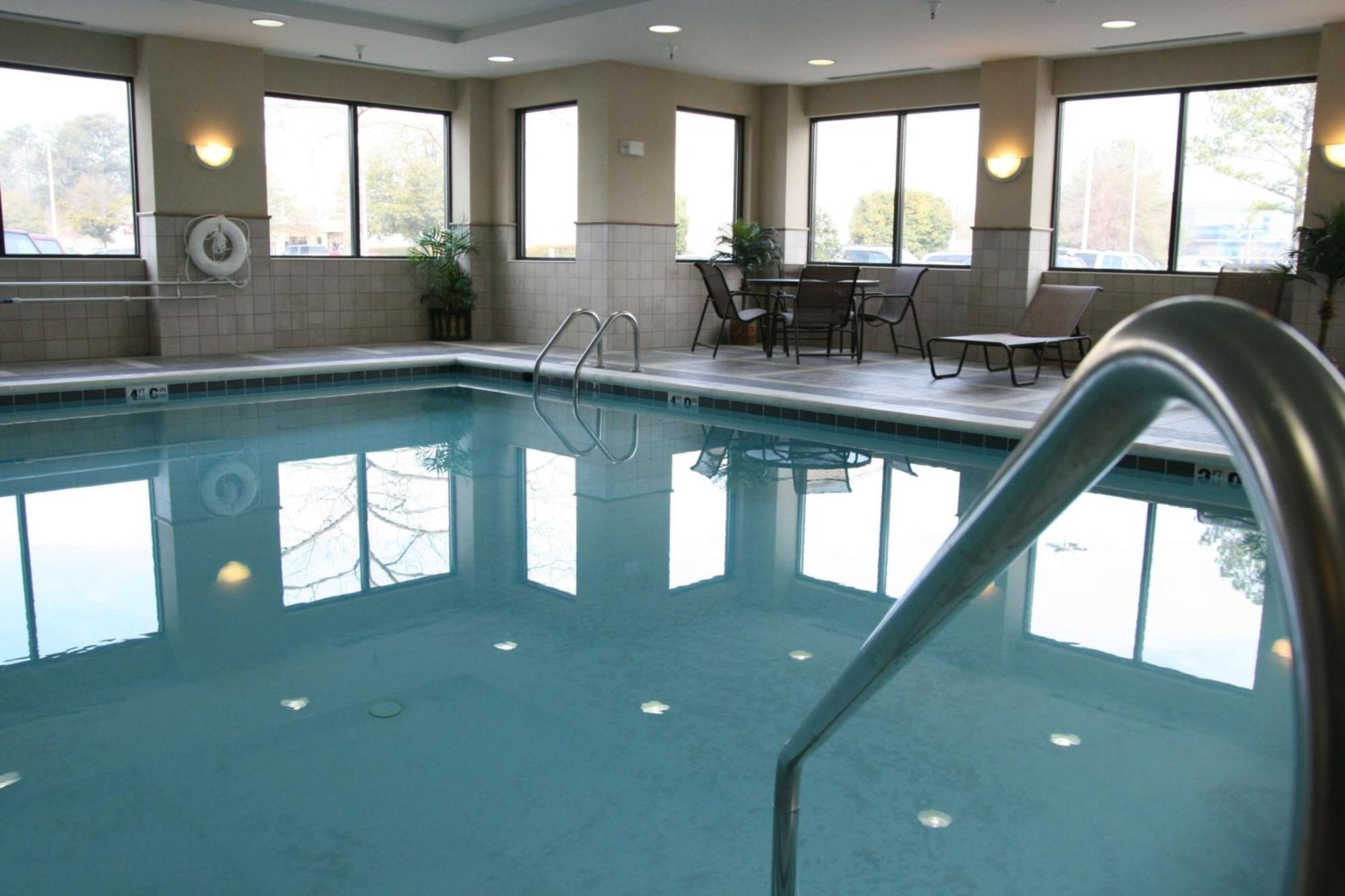 Hampton Inn & Suites Norfolk-Airport Dış mekan fotoğraf